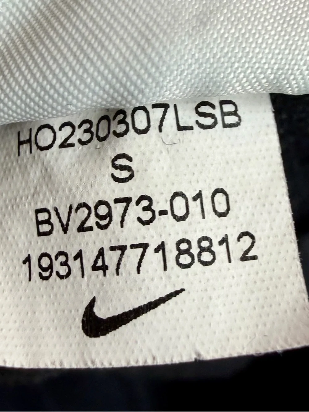 Nike Sportswear Club Fleece Logo Hoodie Black Small BV2973-010 Athleisure